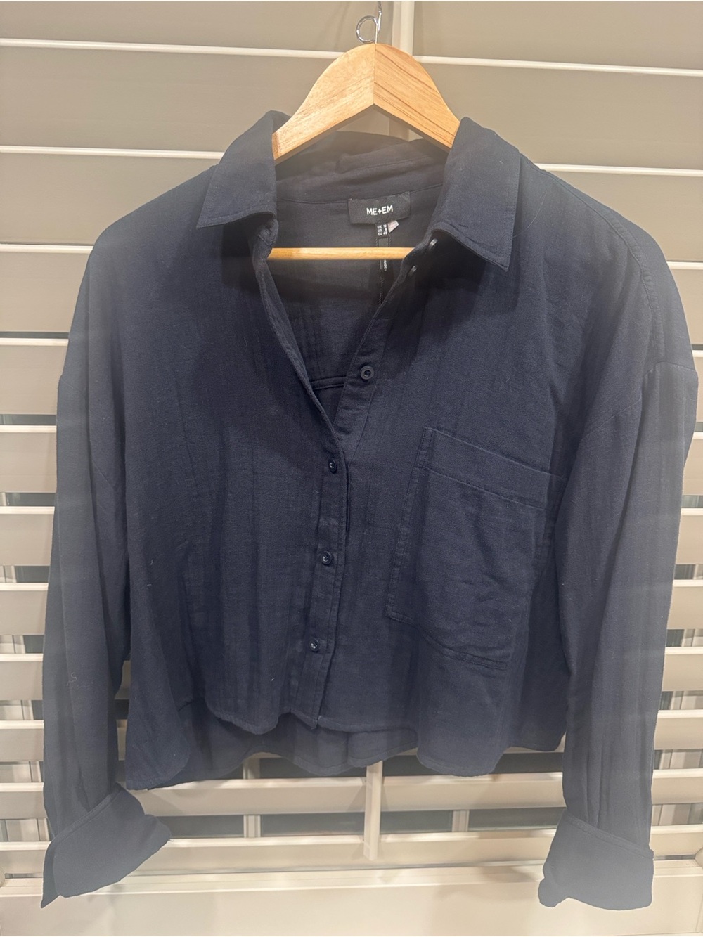 Cropped navy button down